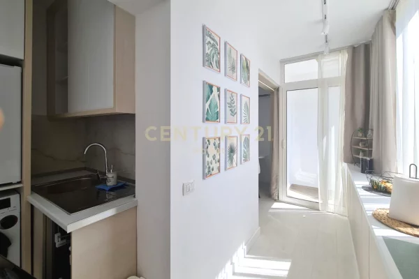 Shtepi ne shitje Apartament ne Tirane, Garsoniere, Mobilimi E mobiluar, Pagesa 108,000  Euro.