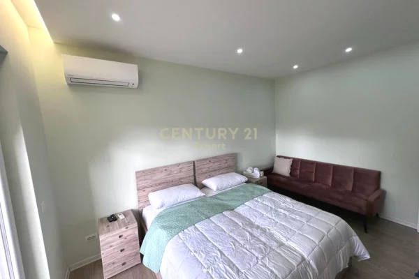 Appartamento in vendita a Tirana 2+1, Arredato