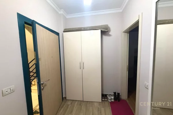 Shtepi ne shitje Apartament ne Tirane, 2+1, Mobilimi E mobiluar, Pagesa 169,500  Euro.