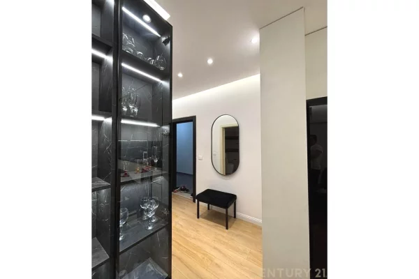 Shtepi me qera 2+1 ne Tirane - 750 Euro