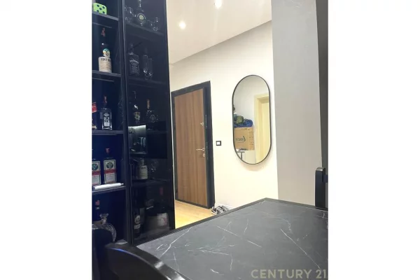 Shtepi me qera 2+1 ne Tirane - 750 Euro