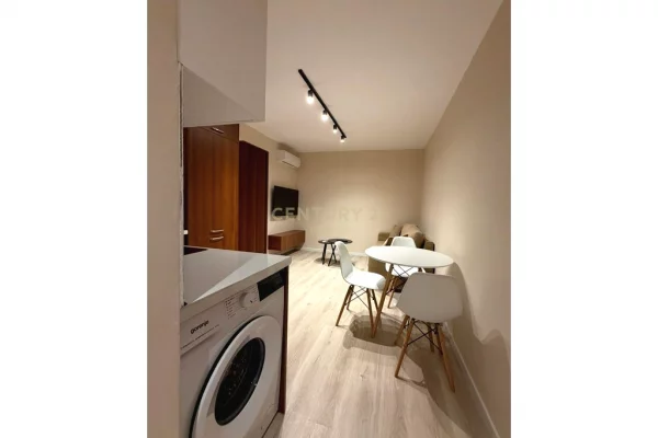 Shtepi me qera Apartament ne Tirane, 2+1, Mobilimi E mobiluar, Pagesa 550  Euro.