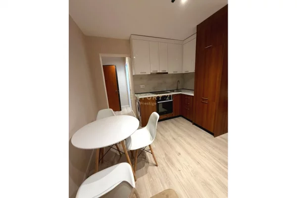 Shtepi me qera 2+1 ne Tirane - 550 Euro