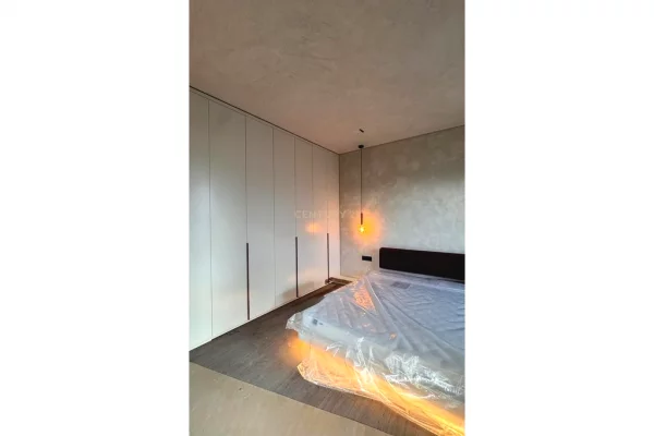 Shtepi me qera Apartament ne Tirane, 1+1, Mobilimi E mobiluar, Pagesa 2,000  Euro.