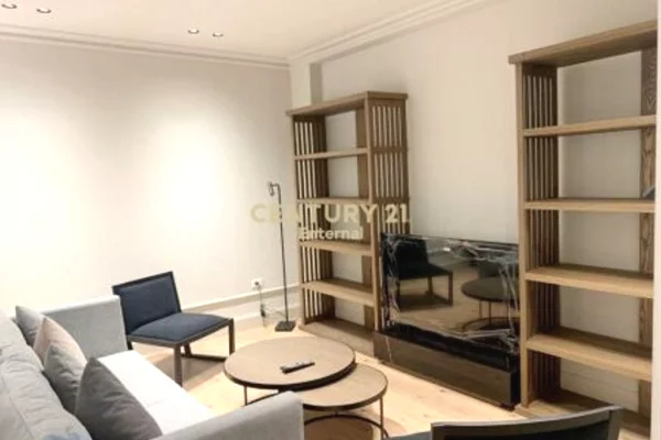 Apartament 1+1 per Qira ne Myslym Shyri