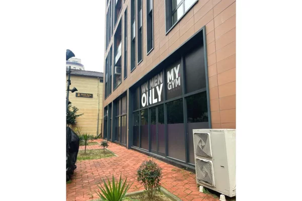 Ambient biznesi me qera 3+1 ne Tirane - 3,000 Euro