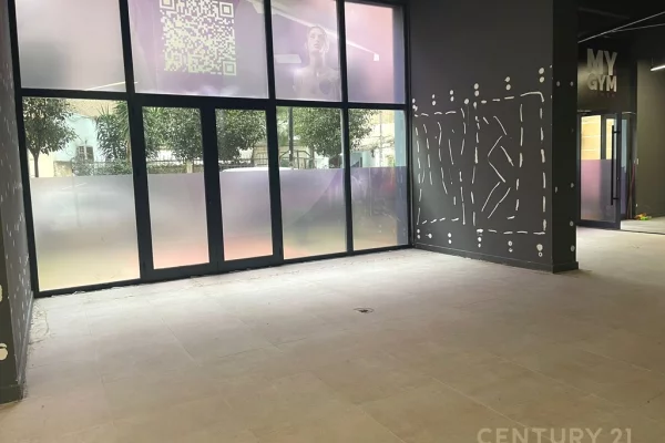 Ambient biznesi me qera 3+1 ne Tirane - 3,000 Euro