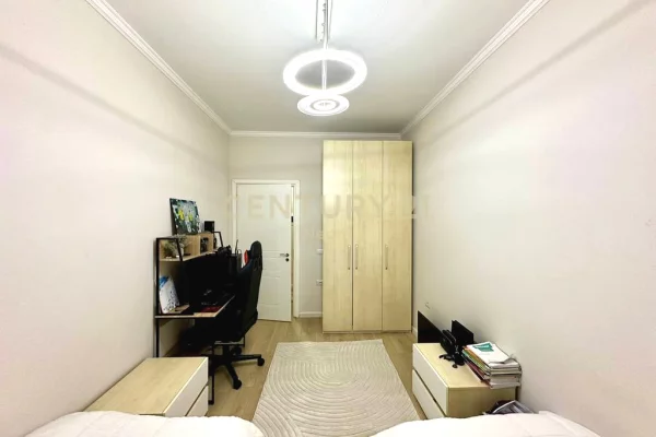 Shtepi ne shitje Apartament ne Tirane, 2+1, Mobilimi E mobiluar, Pagesa 125,000  Euro.