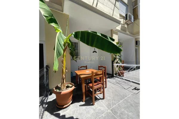 SHKEMBI I KAVAJES, HOTEL PER QIRA