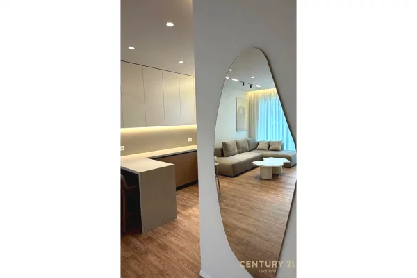 Shtepi me qera 2+1 ne Tirane - 1,900 Euro