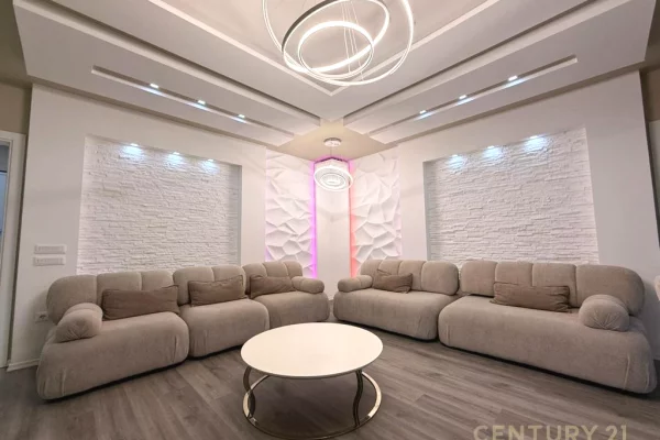 Shtepi me qera Apartament ne Tirane, 2+1, Mobilimi E mobiluar, Pagesa 1,700  Euro.