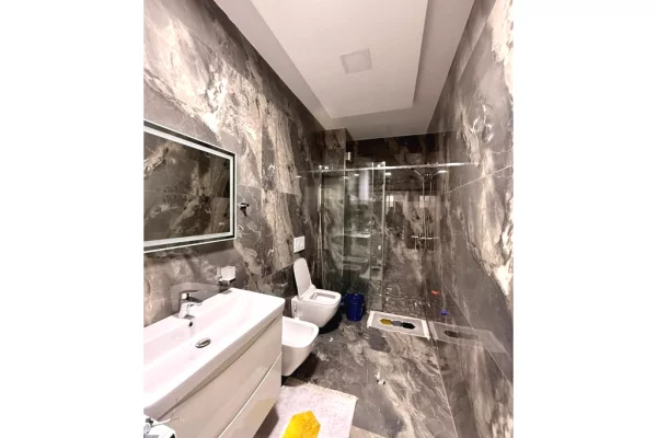 Shtepi me qera Apartament ne Tirane, 2+1, Mobilimi E mobiluar, Pagesa 1,700  Euro.