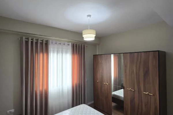 Shtepi me qera Apartament ne Tirane, 1+1, Mobilimi E mobiluar, Pagesa 600  Euro.