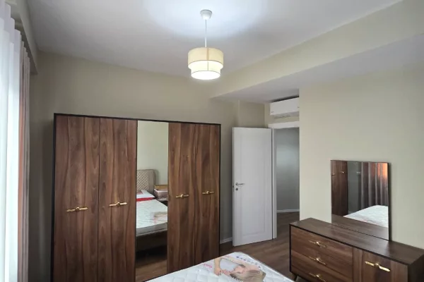 Shtepi me qera Apartament ne Tirane, 1+1, Mobilimi E mobiluar, Pagesa 600  Euro.