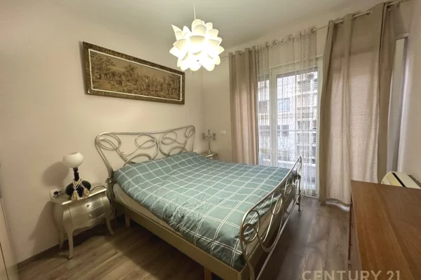 Shtepi me qera Apartament ne Tirane, 2+1, Mobilimi E mobiluar, Pagesa 800  Euro.