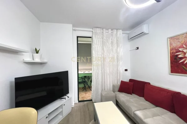 Shtepi me qera 1+1 ne Tirane - 750 Euro
