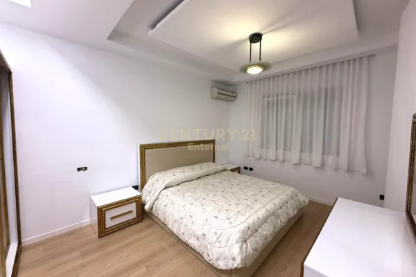 Shtepi me qera Apartament ne Tirane, 2+1, Mobilimi E mobiluar, Pagesa 600  Euro.