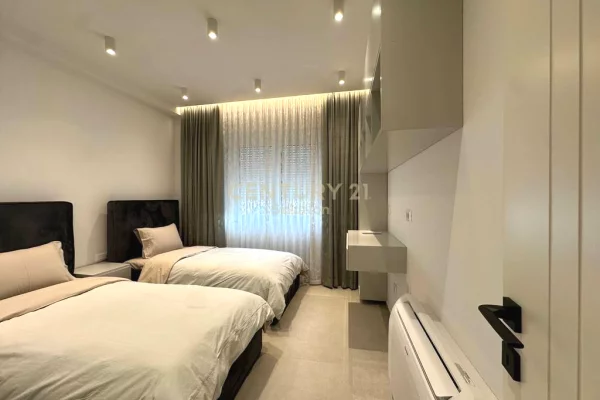 Shtepi me qera Apartament ne Tirane, 2+1, Mobilimi E mobiluar, Pagesa 1,000  Euro.