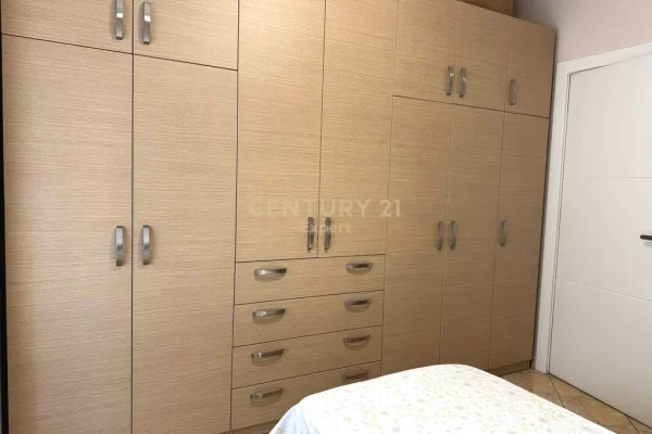 Shtepi me qera Apartament ne Tirane, 1+1, Mobilimi E mobiluar, Pagesa 550  Euro.