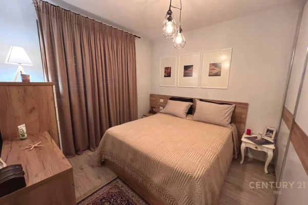 Shtepi me qera Apartament ne Tirane, 1+1, Mobilimi E mobiluar, Pagesa 700  Euro.