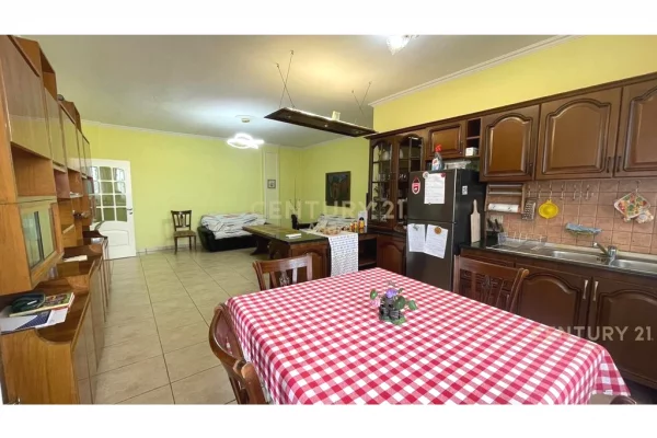 Shtepi ne shitje 2+1 ne Tirane - 255,000 Euro