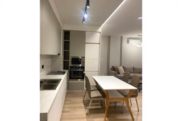 Shtepi me qera Apartament ne Tirane, 2+1, Mobilimi E mobiluar, Pagesa 1,500  Euro.