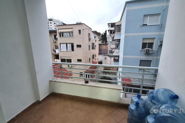 Jepet me qira zyre tek Garda!