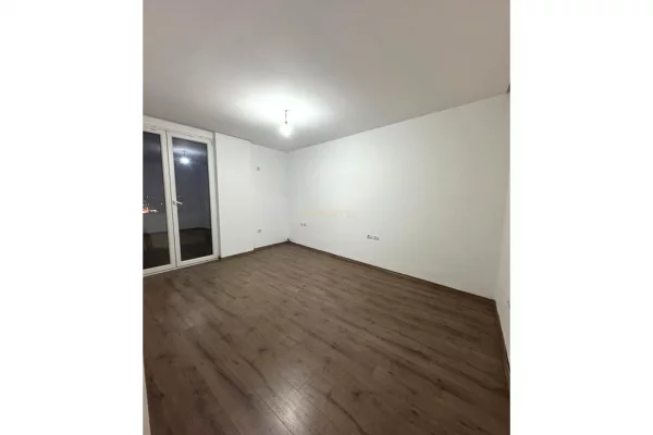 Apartament 2+1+2 me Qira ne Astir ,prane Santana Lounge