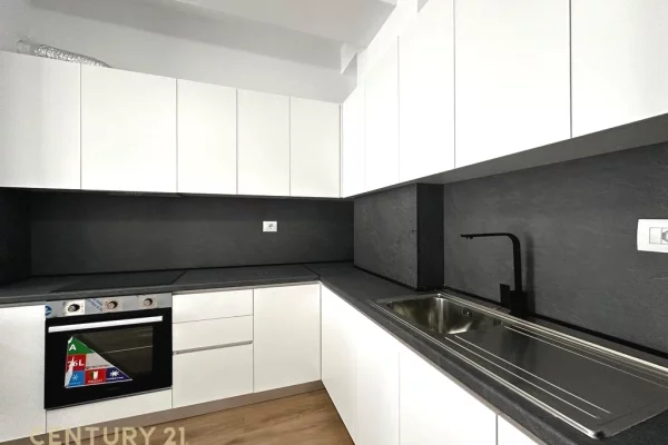 Shtepi ne shitje Apartament ne Tirane, 1+1, Mobilimi E mobiluar, Pagesa 115,000  Euro.