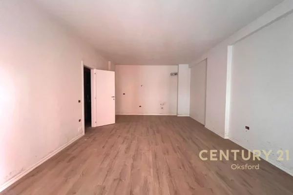 Apartment for sale in Tirana 1+1, Emty