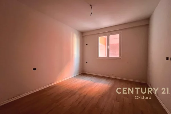 Apartment for sale in Tirana 1+1, Emty