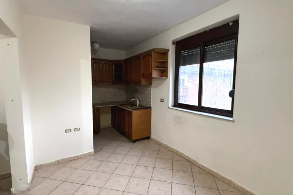 Apartment for sale in Tirana 2+1, Emty