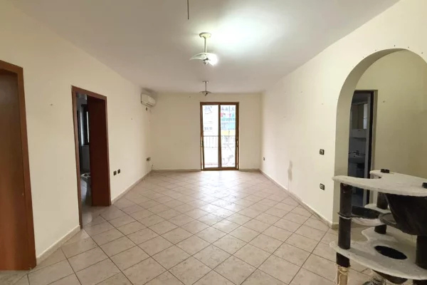 Apartment for sale in Tirana 2+1, Emty