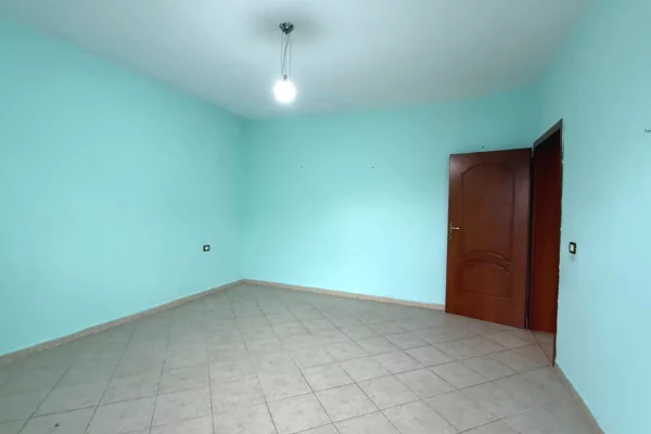 Apartment for sale in Tirana 2+1, Emty