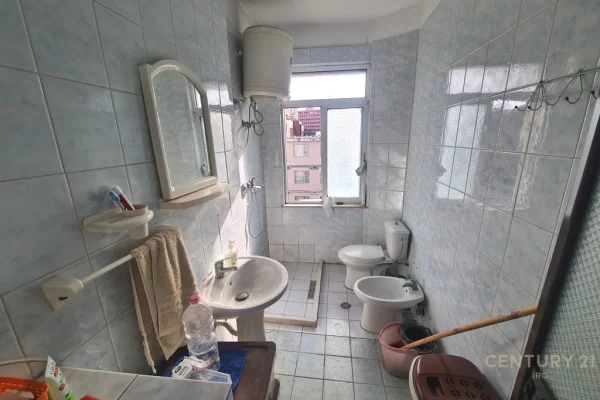 Apartment for sale in Tirana 4+1, Furnished