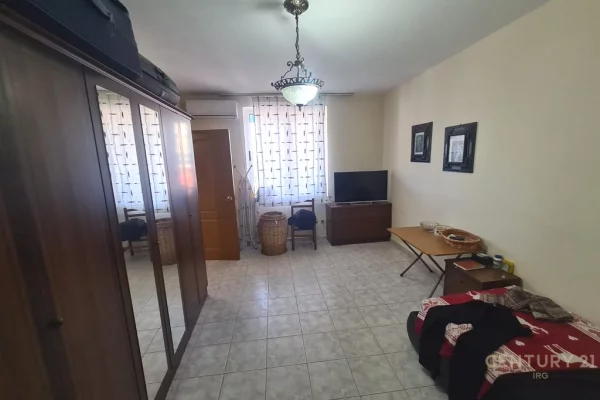 Apartment for sale in Tirana 4+1, Furnished