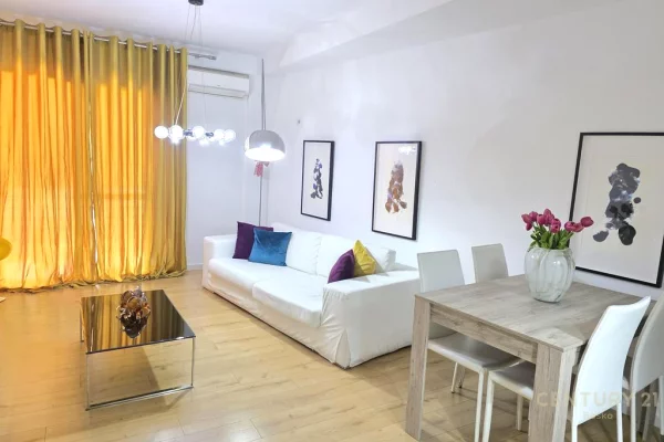 Shtepi me qera 2+1 ne Tirane - 800 Euro