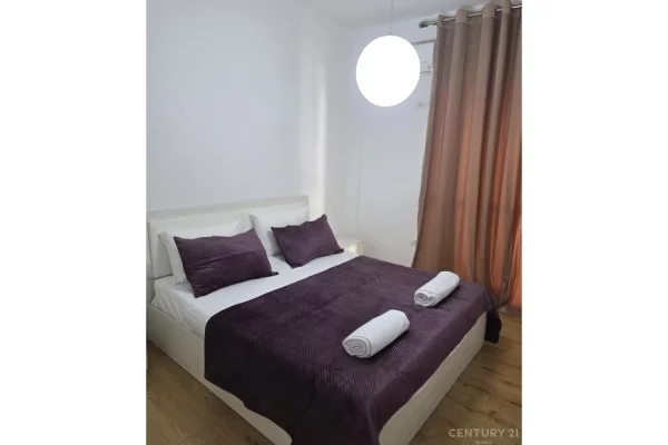 Shtepi me qera Apartament ne Tirane, 2+1, Mobilimi E mobiluar, Pagesa 800  Euro.