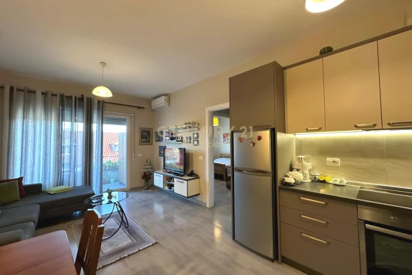 Apartment for sale in Tirana 1+1, Furnished