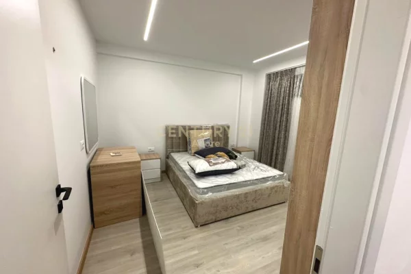 Shtepi me qera Apartament ne Tirane, 1+1, Mobilimi E mobiluar, Pagesa 600  Euro.