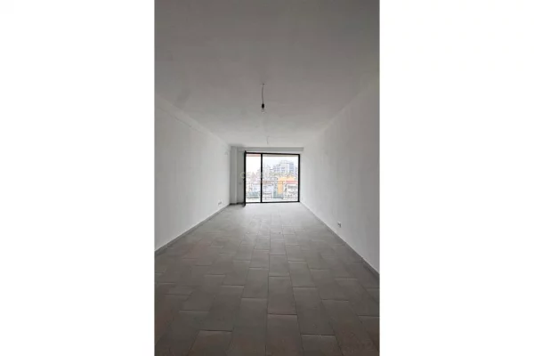 Apartment for sale in Tirana 3+1, Emty