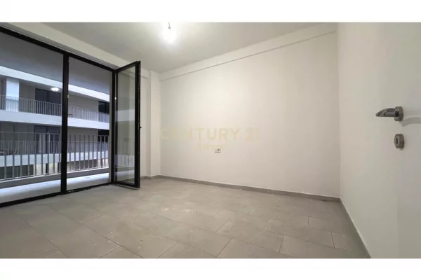 Shtepi me qera 3+1 ne Tirane - 1,200 Euro