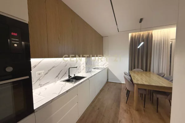 Shtepi me qera Apartament ne Tirane, 2+1, Mobilimi E mobiluar, Pagesa 1,300  Euro.