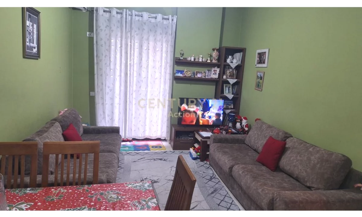 Shtepi ne shitje Apartament ne Tirane, 1+1, Mobilimi E mobiluar, Pagesa 115,000  Euro.