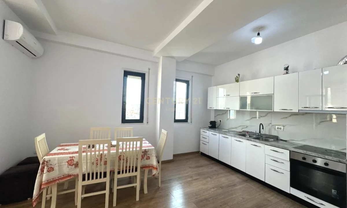 Shtepi me qera Apartament ne Tirane, 2+1, Mobilimi E mobiluar, Pagesa 60,000  Leke.