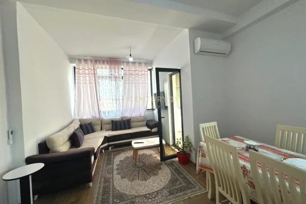 Shtepi me qera 2+1 ne Tirane - 60,000 Leke