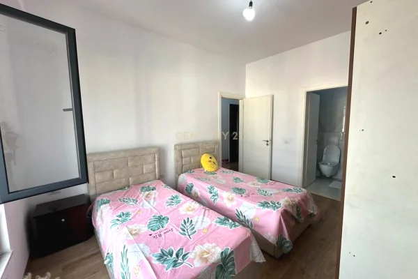 Shtepi me qera Apartament ne Tirane, 2+1, Mobilimi E mobiluar, Pagesa 60,000  Leke.