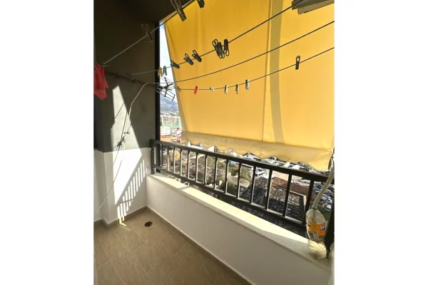 Shtepi me qera Apartament ne Tirane, 2+1, Mobilimi E mobiluar, Pagesa 60,000  Leke.