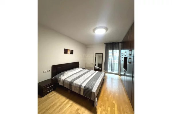 Shtepi me qera Apartament ne Tirane, 2+1, Mobilimi E mobiluar, Pagesa 900  Euro.