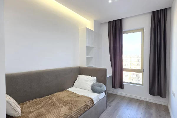 Shtepi me qera Apartament ne Tirane, 2+1, Mobilimi E mobiluar, Pagesa 2,000  Euro.